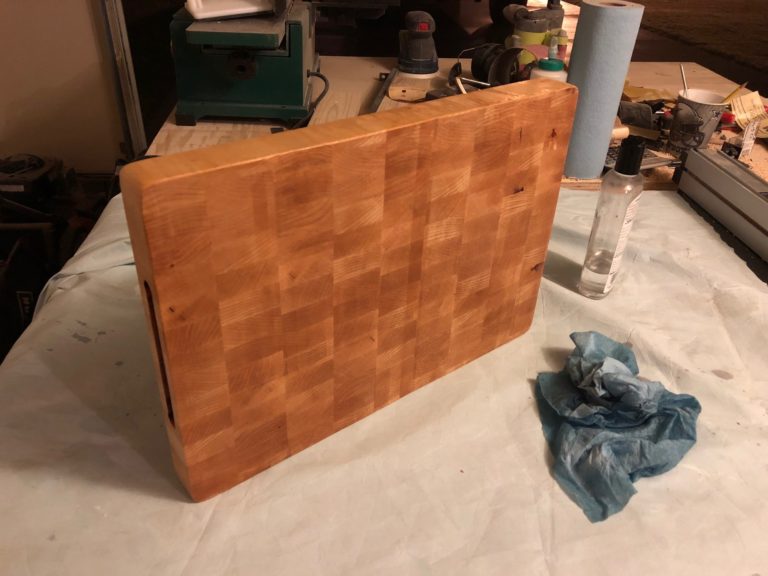 maple-end-grain-cutting-board
